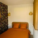 New - Golden Square - Large One-bedroom - Air-conditioning - Parking Apartamento *